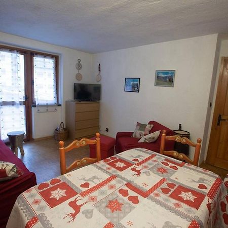 Apartmán Joivy Flat For 6, In The Historic Town Pré-Saint-Didier Exteriér fotografie