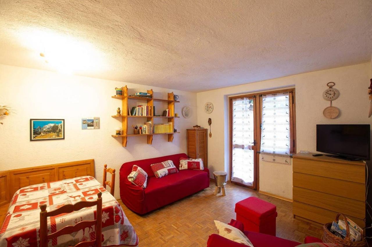 Apartmán Joivy Flat For 6, In The Historic Town Pré-Saint-Didier Exteriér fotografie