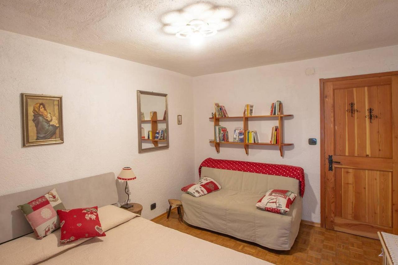 Apartmán Joivy Flat For 6, In The Historic Town Pré-Saint-Didier Exteriér fotografie